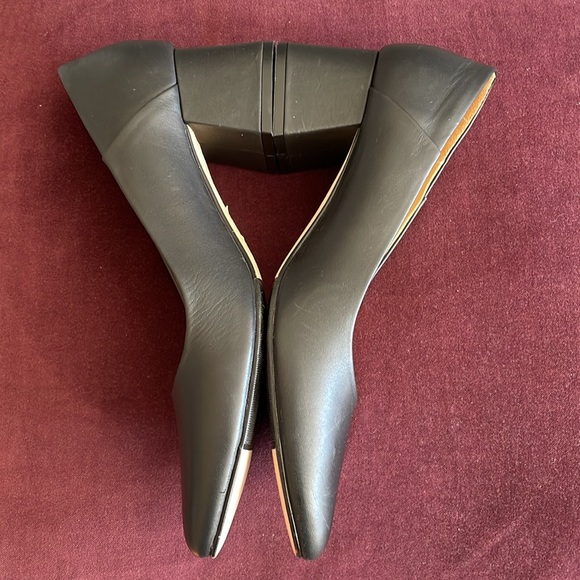 NWOB Nisolo Fiorela Black Block Heels
Size 8.5 - Picture 2 of 8